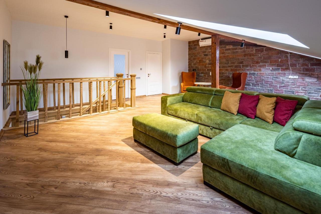 Romari Apartment Вірменська Lviv Ngoại thất bức ảnh