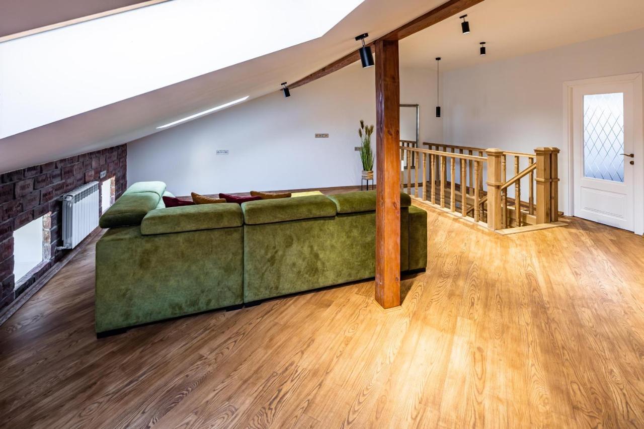 Romari Apartment Вірменська Lviv Ngoại thất bức ảnh