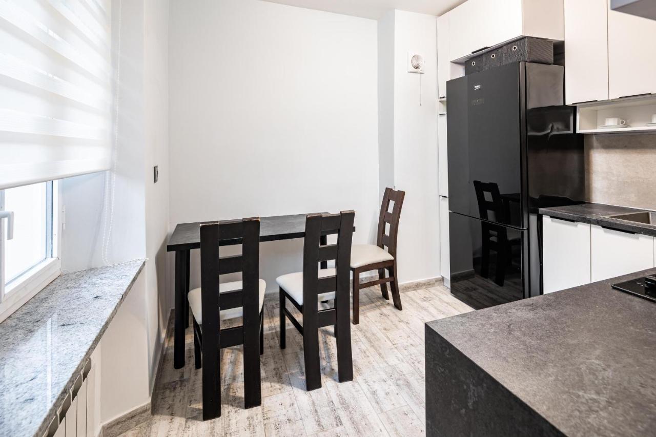 Romari Apartment Вірменська Lviv Ngoại thất bức ảnh