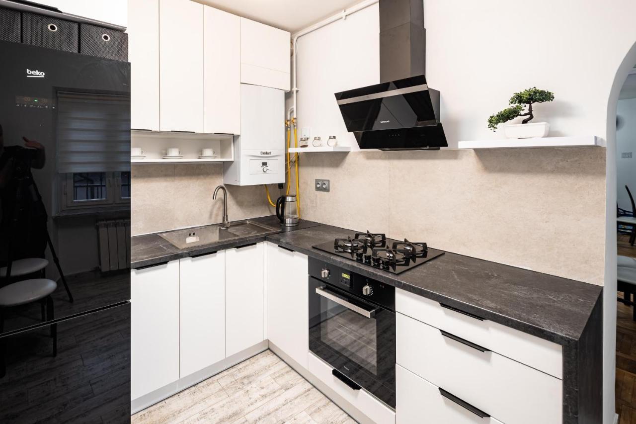 Romari Apartment Вірменська Lviv Ngoại thất bức ảnh