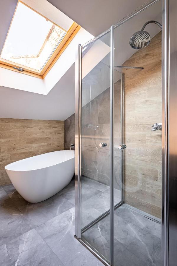 Romari Apartment Вірменська Lviv Ngoại thất bức ảnh