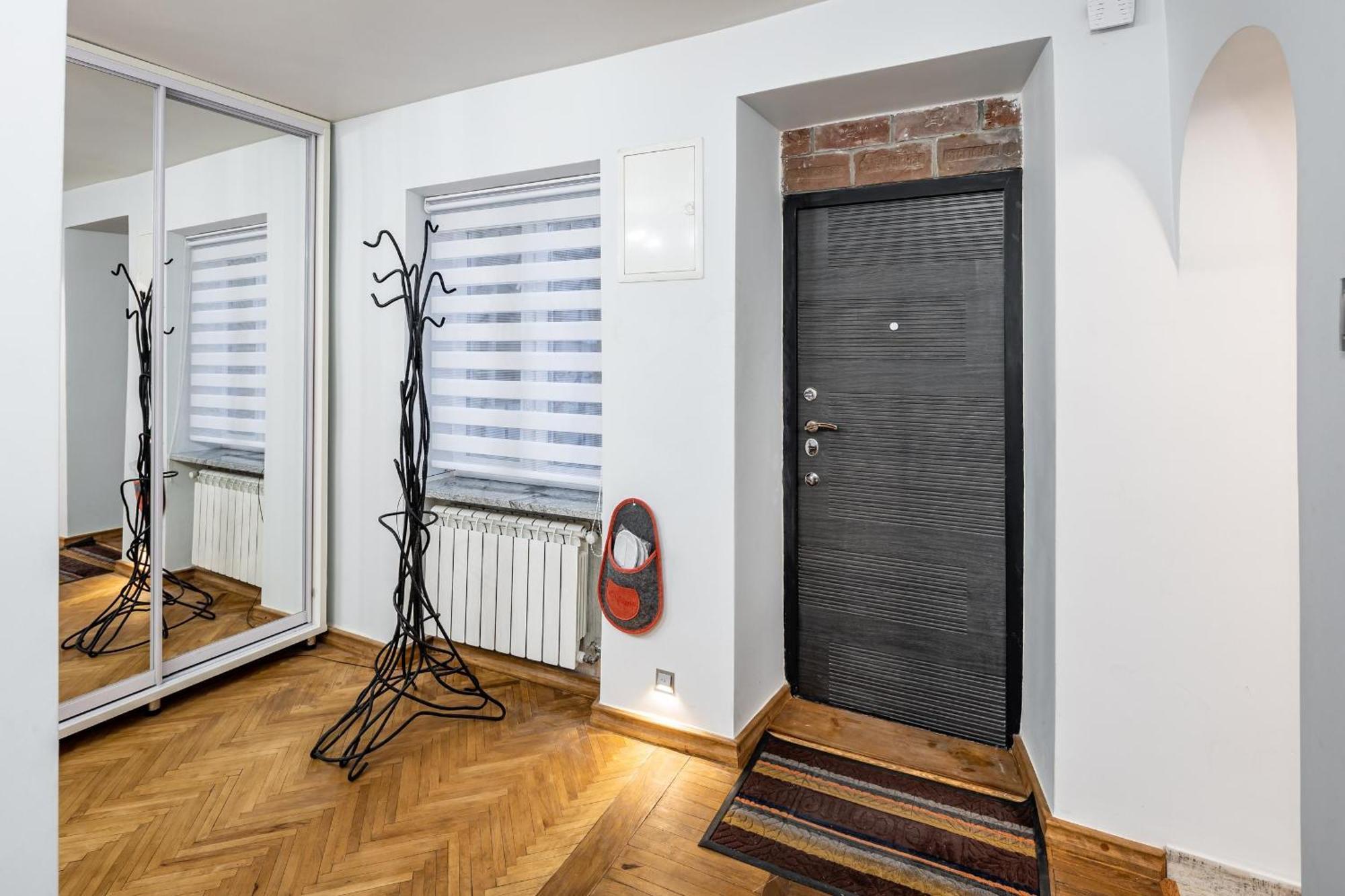 Romari Apartment Вірменська Lviv Ngoại thất bức ảnh